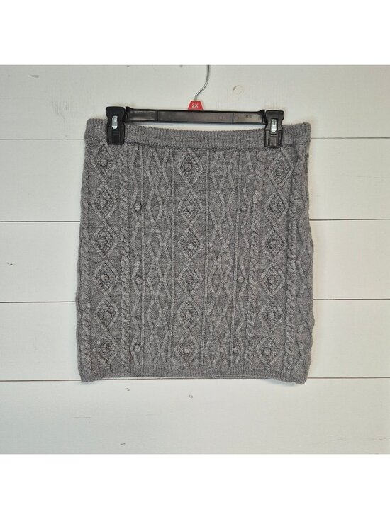 ASTR The Label Dresses & Skirts - ASTR The Label Gray Cable Knit Sweater Skirt Size M